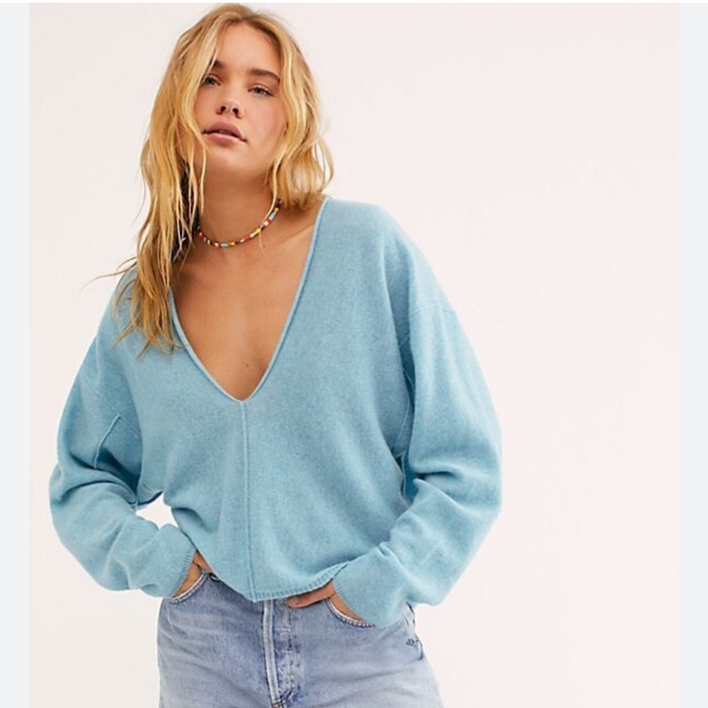 Free People Solitaire V-neck sweater